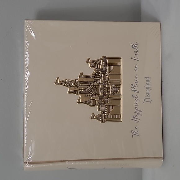 Disney Other - New Disneyland Disney Parks Happiest place on warth photo album